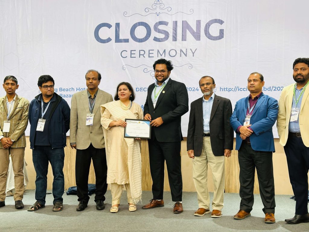 A.R.i.S.E - Celebrating a huge win An A.R.i.S.E. team member proudly takes home the Best Technical Presentation of the Session Award